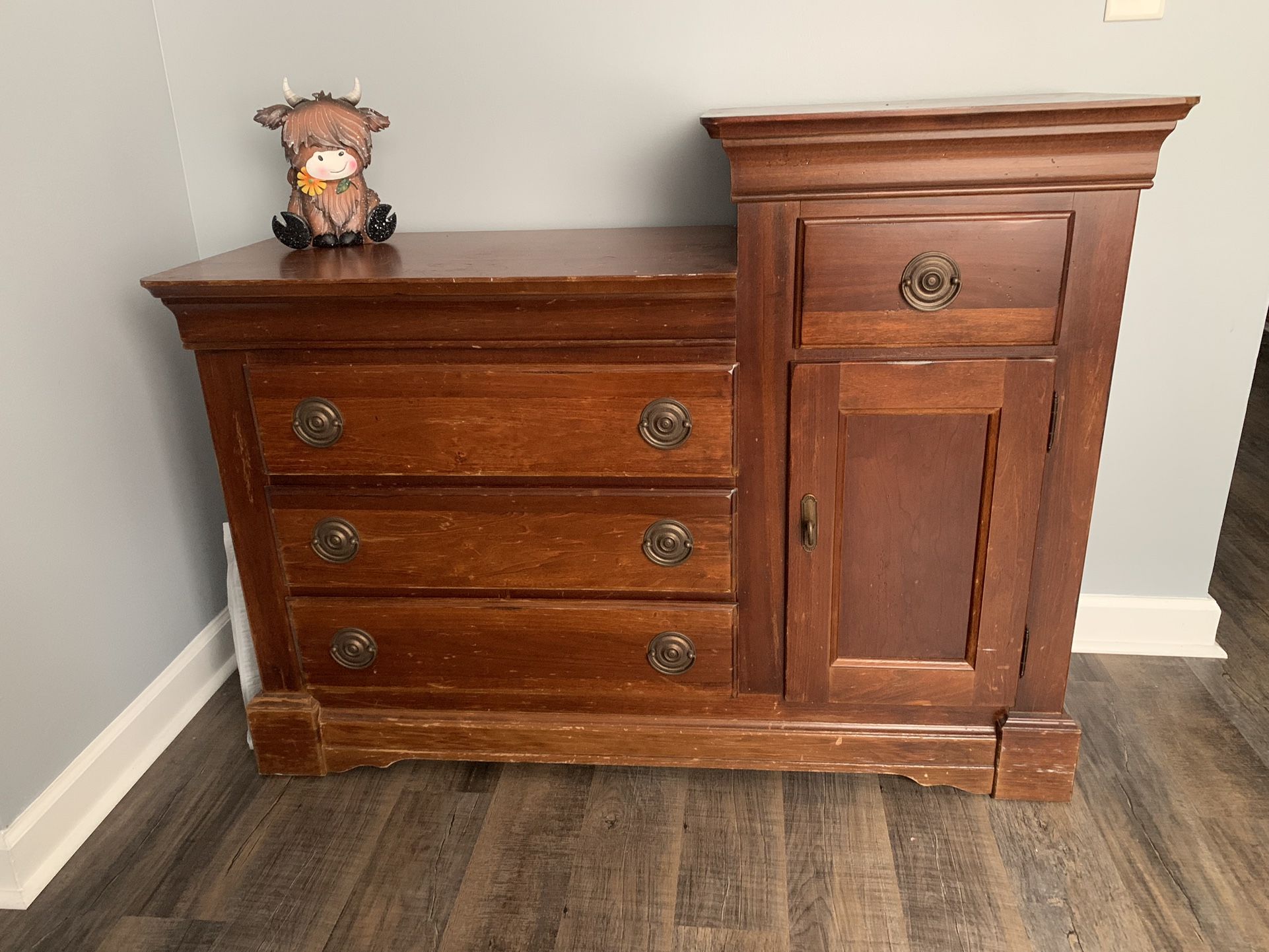 Bassett Baby Changing Dresser