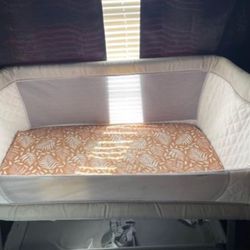 Bassinet 