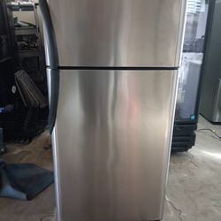 Refrigerator Frigidaire Everything Is And Good Working Condition 3 Months Warranty Delivery And Install 