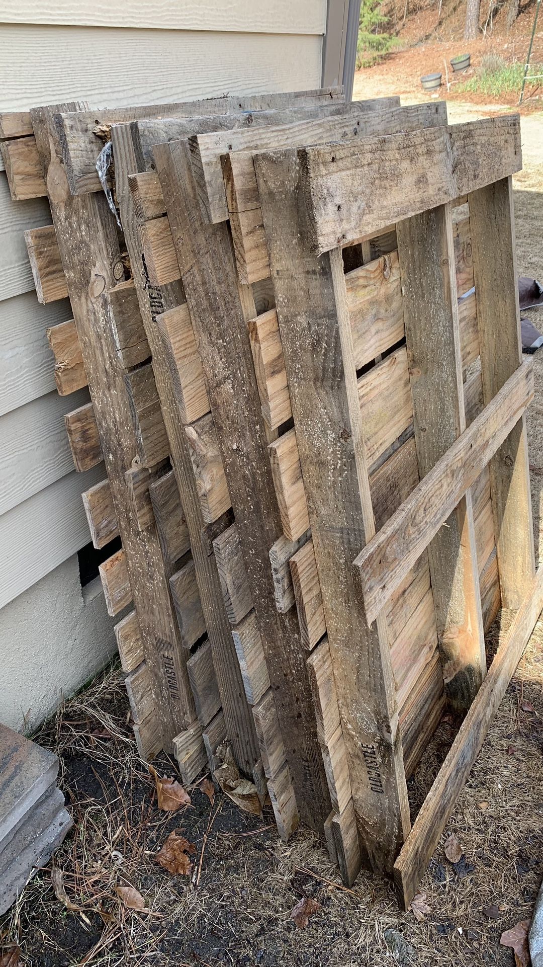 Free Pallets