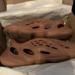 Brown Yeezy Foam Runners 