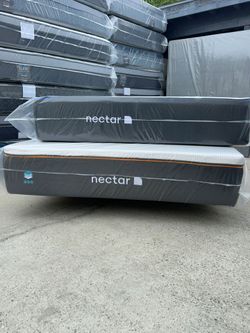 Nectar Mattress.    Nectar Premier Queen Size 13"  Medium Firm Gel Memory Foam.     Brand New Mattre