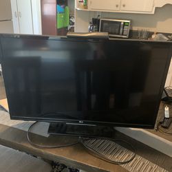 32 Inch LG Tv With Remote 
