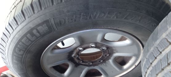 ***Set of 4 Michelin Tires LT275/70R/18  w/ 8 Lug Rims
