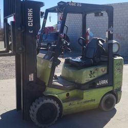 Clark Forklift 