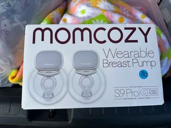 Momcozy wearable breast pump