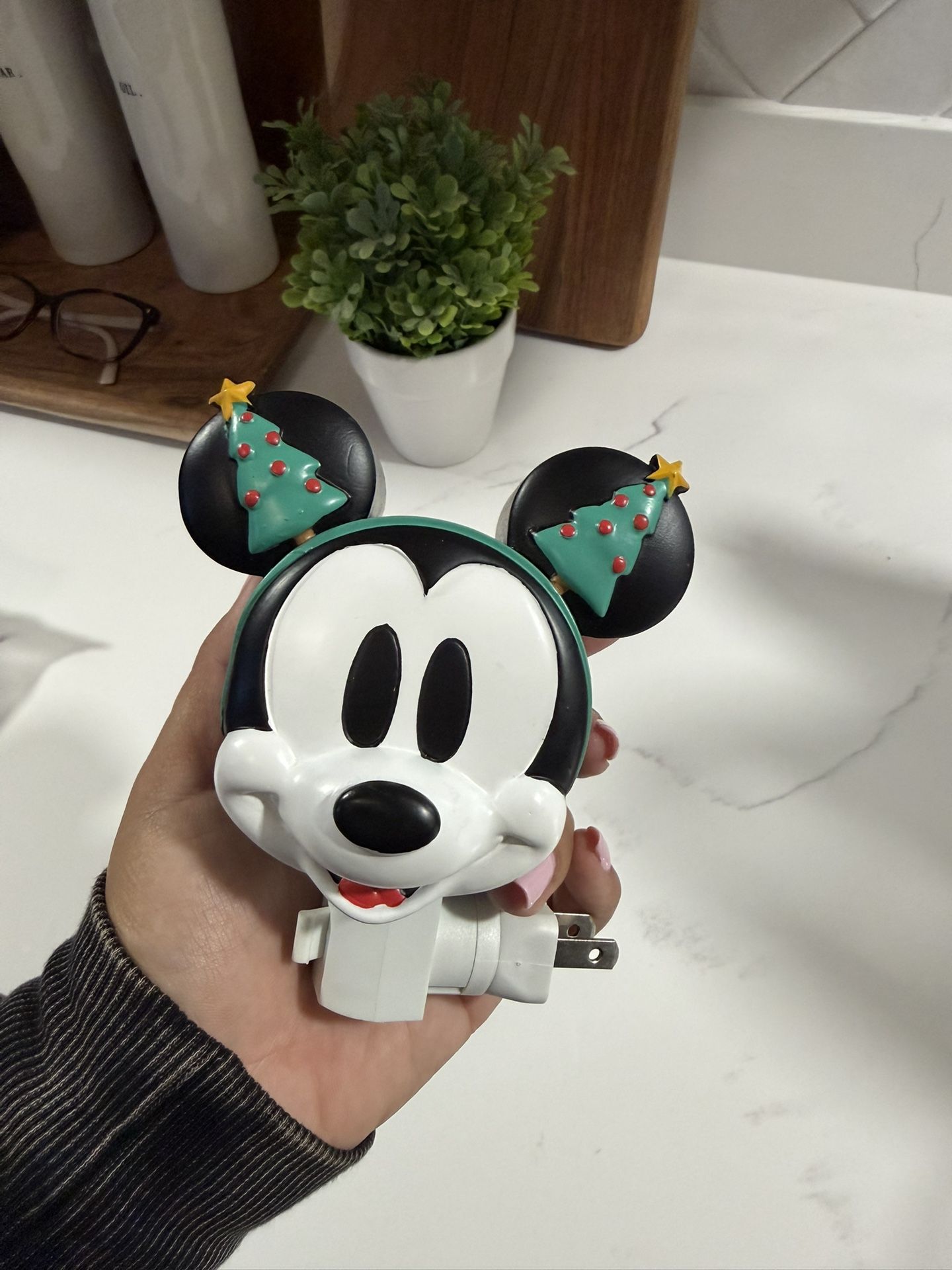 Disney Mickey Mouse Holiday Night Light