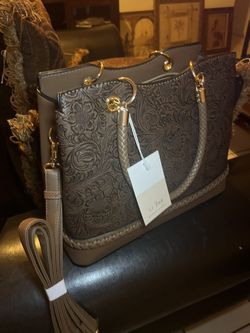 Women’s Handbags 