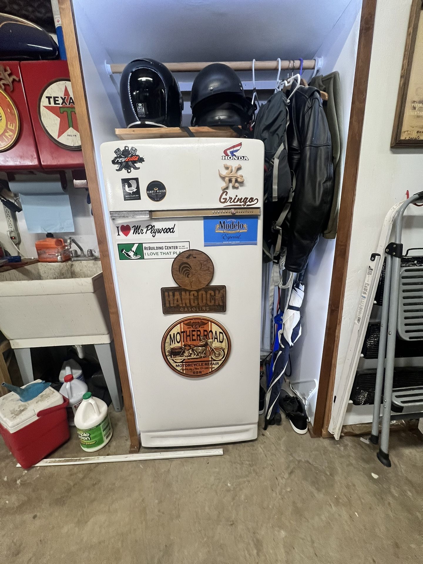 Great 50’s Style Beer Fridge