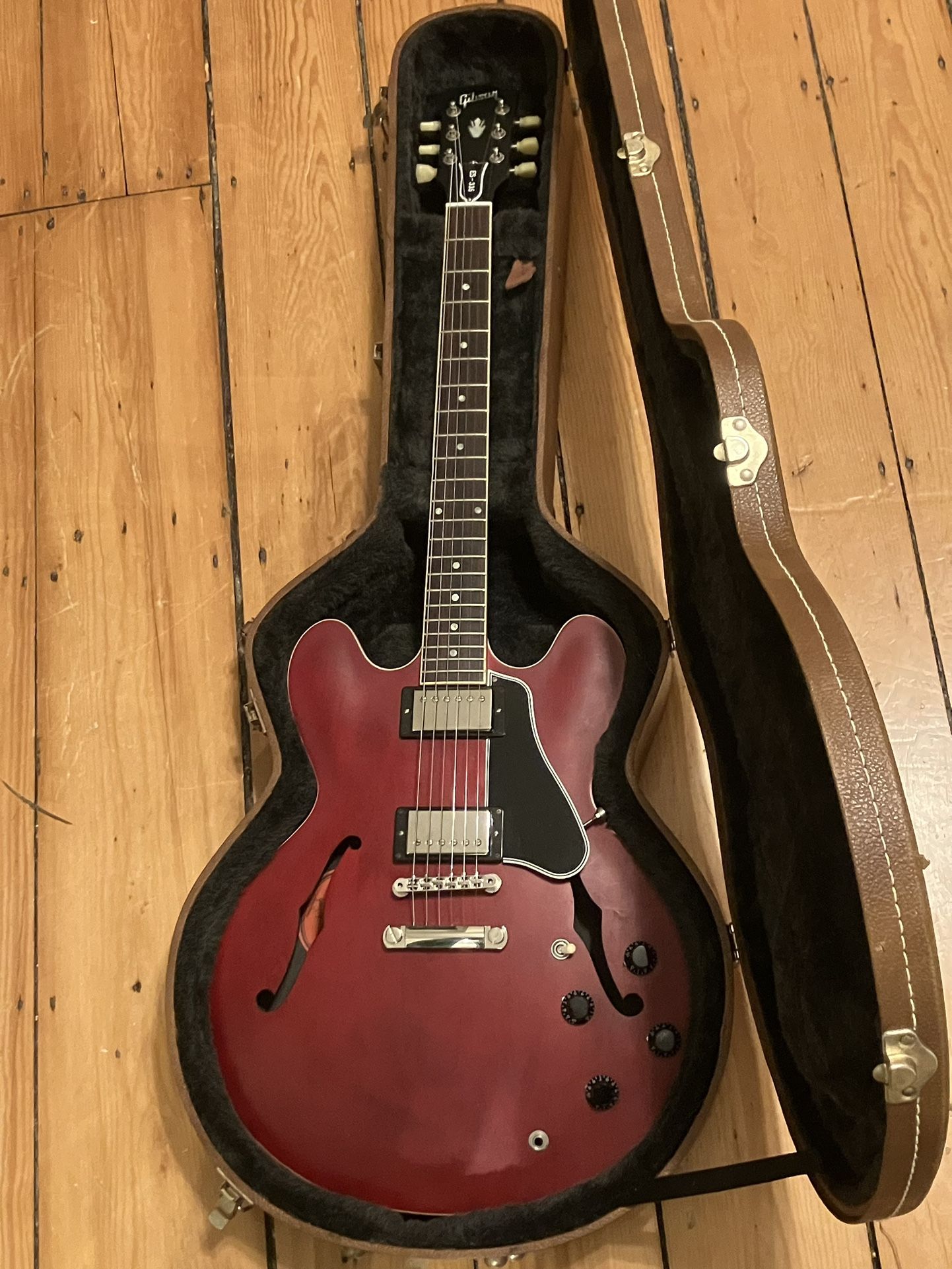 2014 Gibson ES-335 Red Satin Finish - with Hardshell Case