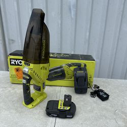 RYOBI ONE+ 18V Lithium-lon Cordless EVERCHARGE Hand Vacuum Kit with 2.0 battery + Charger New $60
