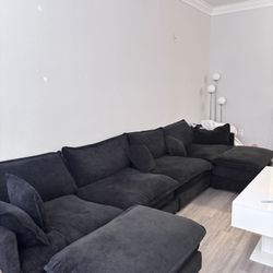 Black U shaped sectional 