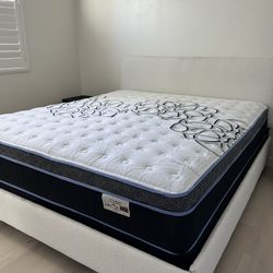 King Size Mattress Pillow Top 12” Thick.     Brand New Mattress.     Same Day Delivery     All Sizes Available 
