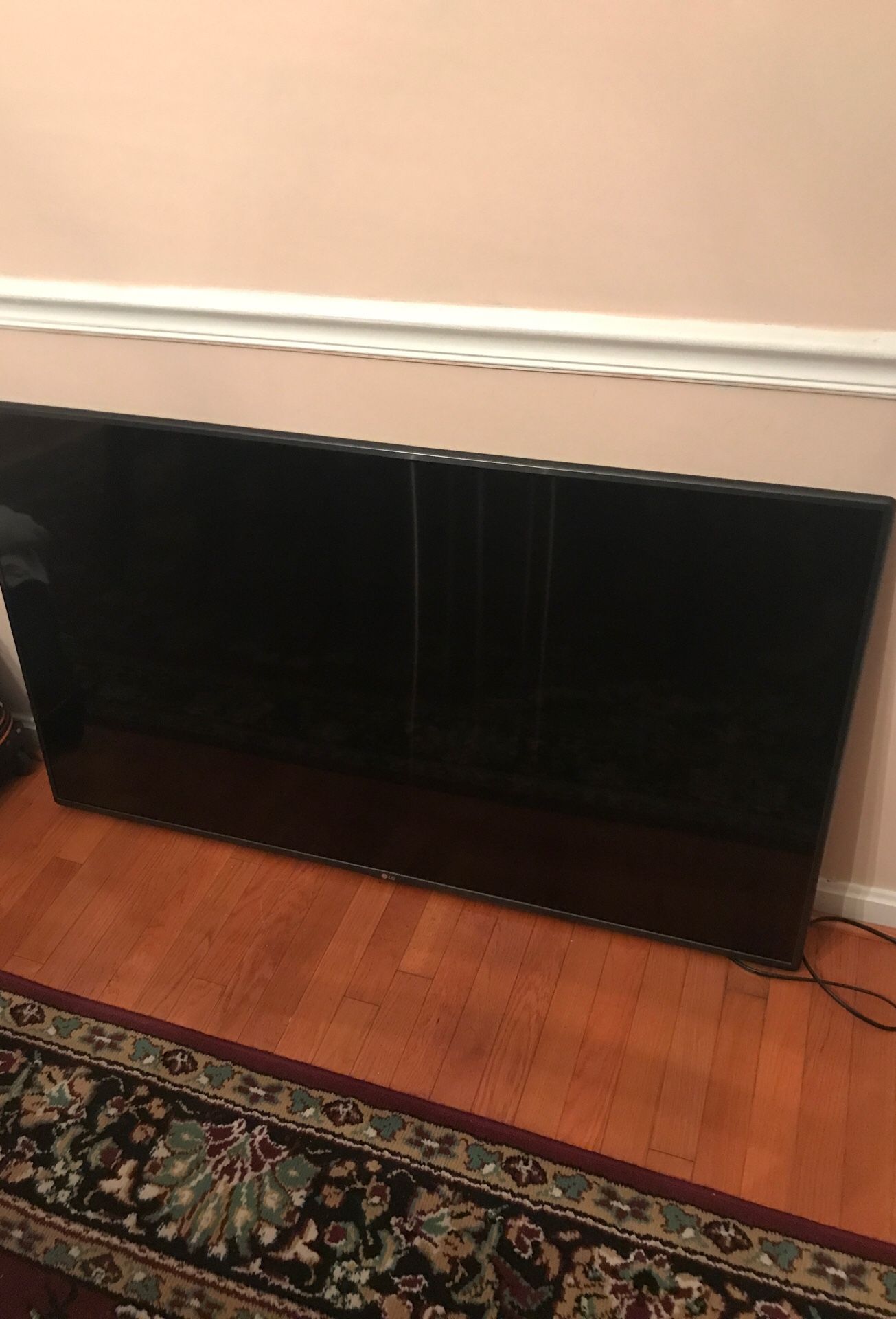 LG Smart tv 50 inches good condition for $300