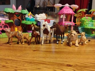 Vintage 1990s-2000's Safari Ltd Animal Figurine Lot - 7pc (Snow Leopards, Coyote, Bobcat, Horses)