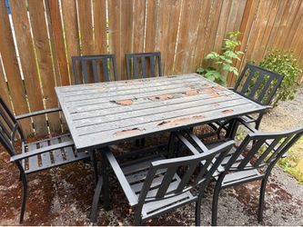 FREE Outdoor Table and Chairs that needs to be refinished