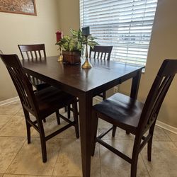Dining Room Table With Chairs