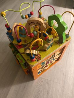Activity cube toy