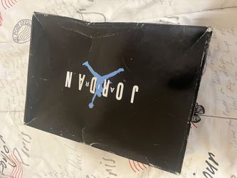 Jordan 11 Low Columbia