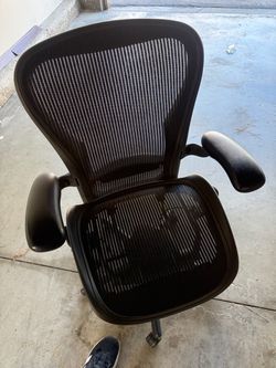 Aeron chair