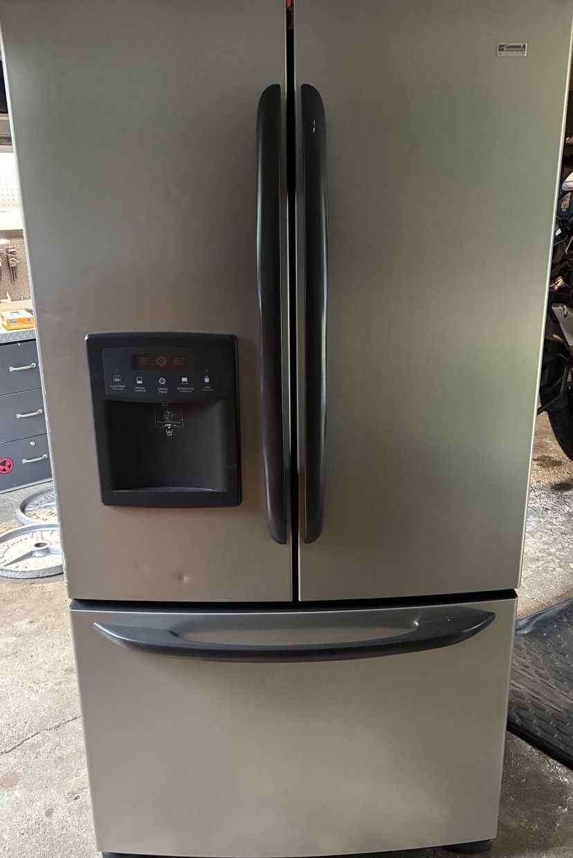 Kenmore Eite French Doors Fridge With Bottom Freezer