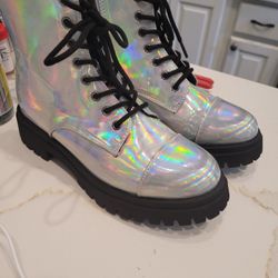 Brand New Silver Metallic Boots 8.5 Women 