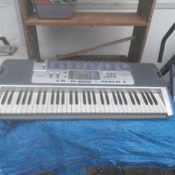 Casio Keyboard 
