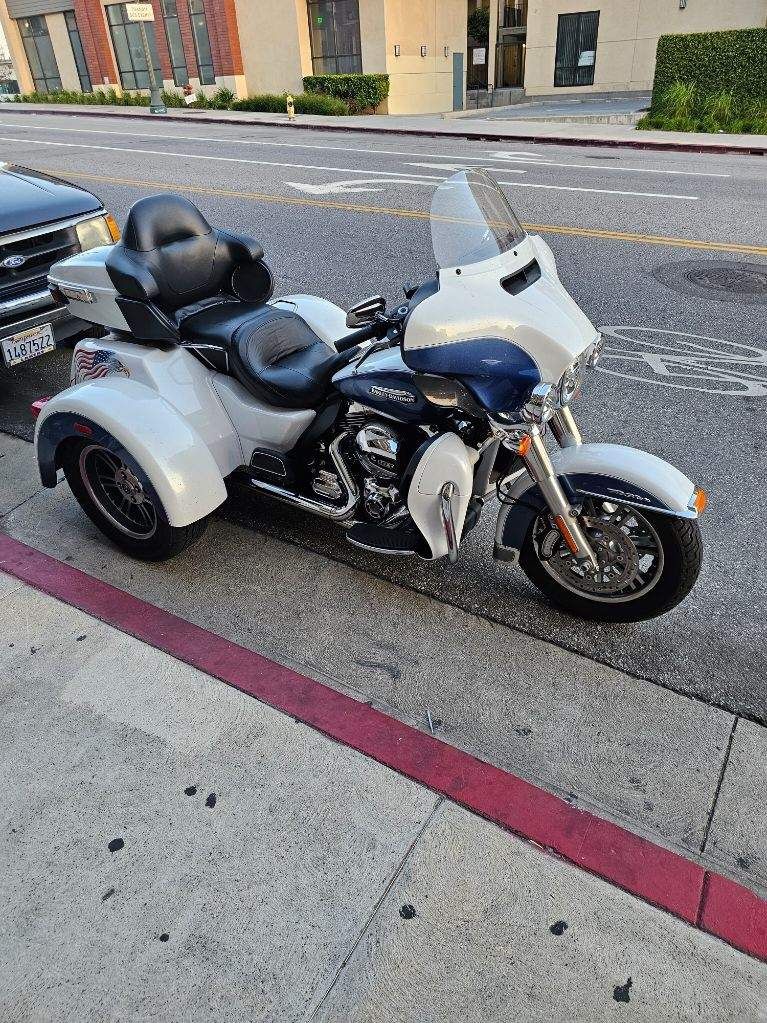 2015 harley tri glide specs