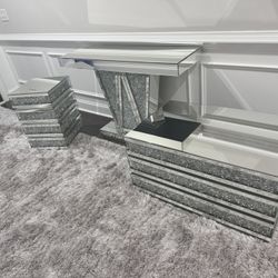Crushed Diamond Console, Coffee Table, And Side Table Set