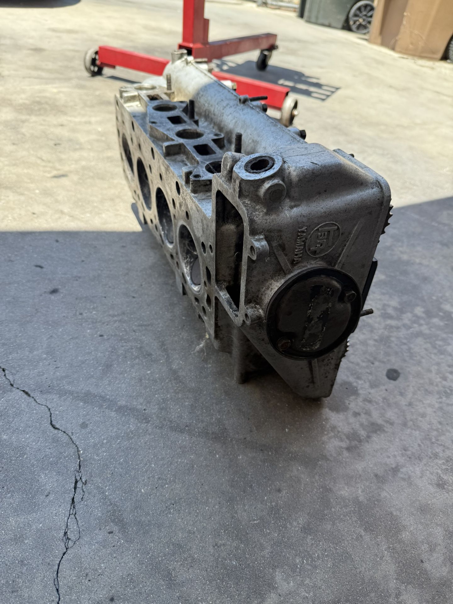 2tg Cylinder Head
