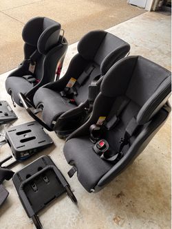 Clek Foomf car seats