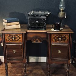 Antique Walnut Kneehole Desk – Dovetail Drawers, Solid & Sturdy