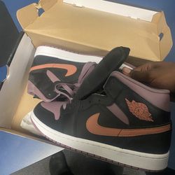 Air Jordan 1 Mid SE 'Black Sky J Mauve'