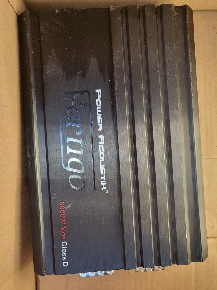 Power Acoustik VA1-8000D Vertigo Series 8,000-Watt Max Monoblock Class D Amp
. Missing Knob