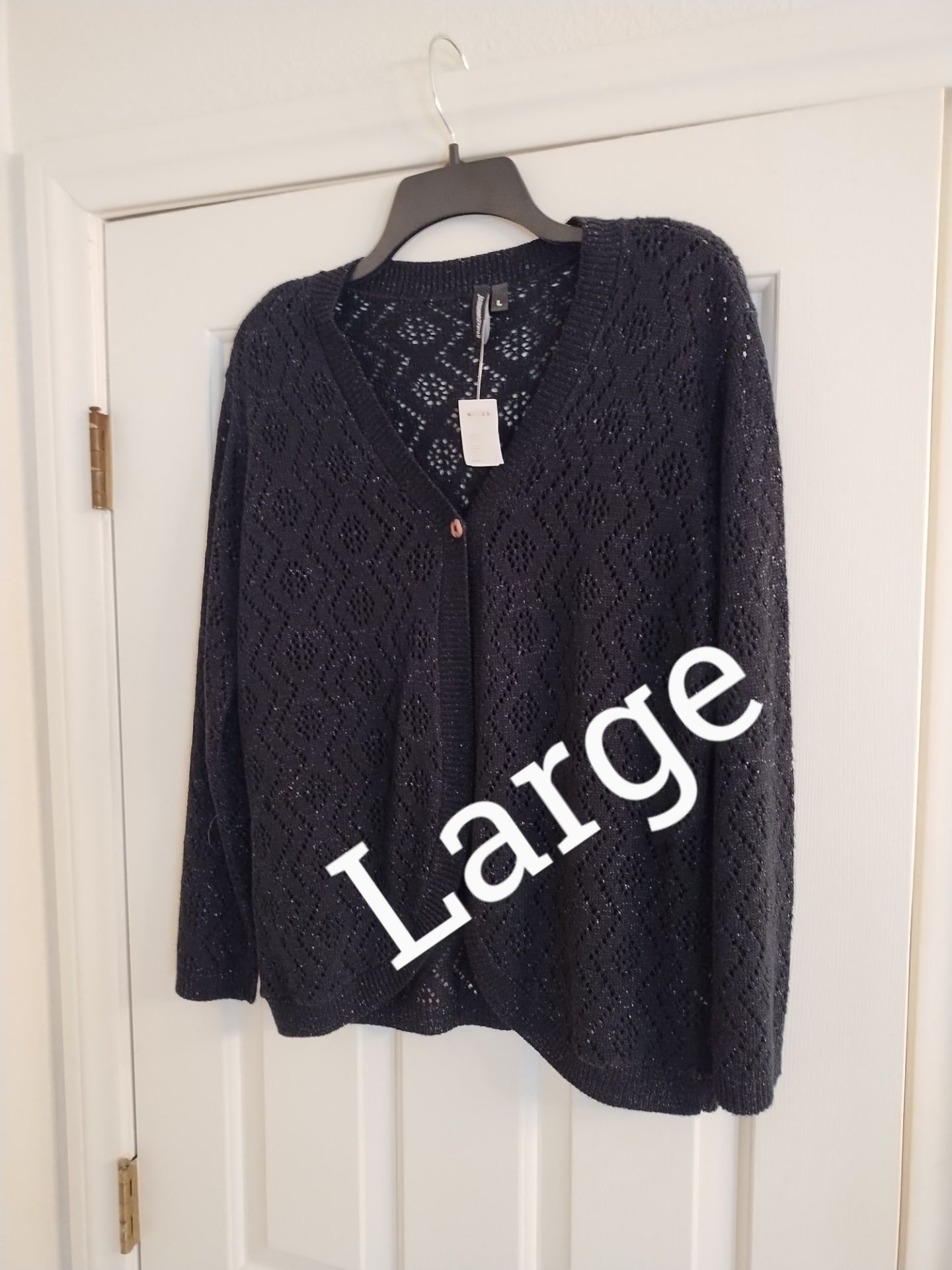 BLACK CARDIGAN SWEATER (L)