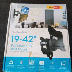 OmniMount Full Motion Wall Mount 19-42"