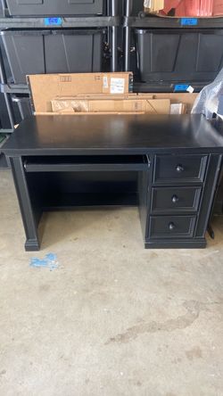 Office desk black