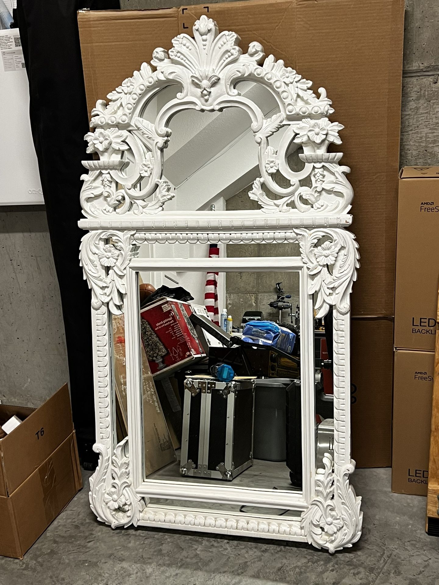 White Vintage Antique Mirror 