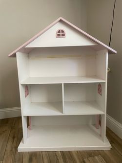 Dollhouse/bookshelf