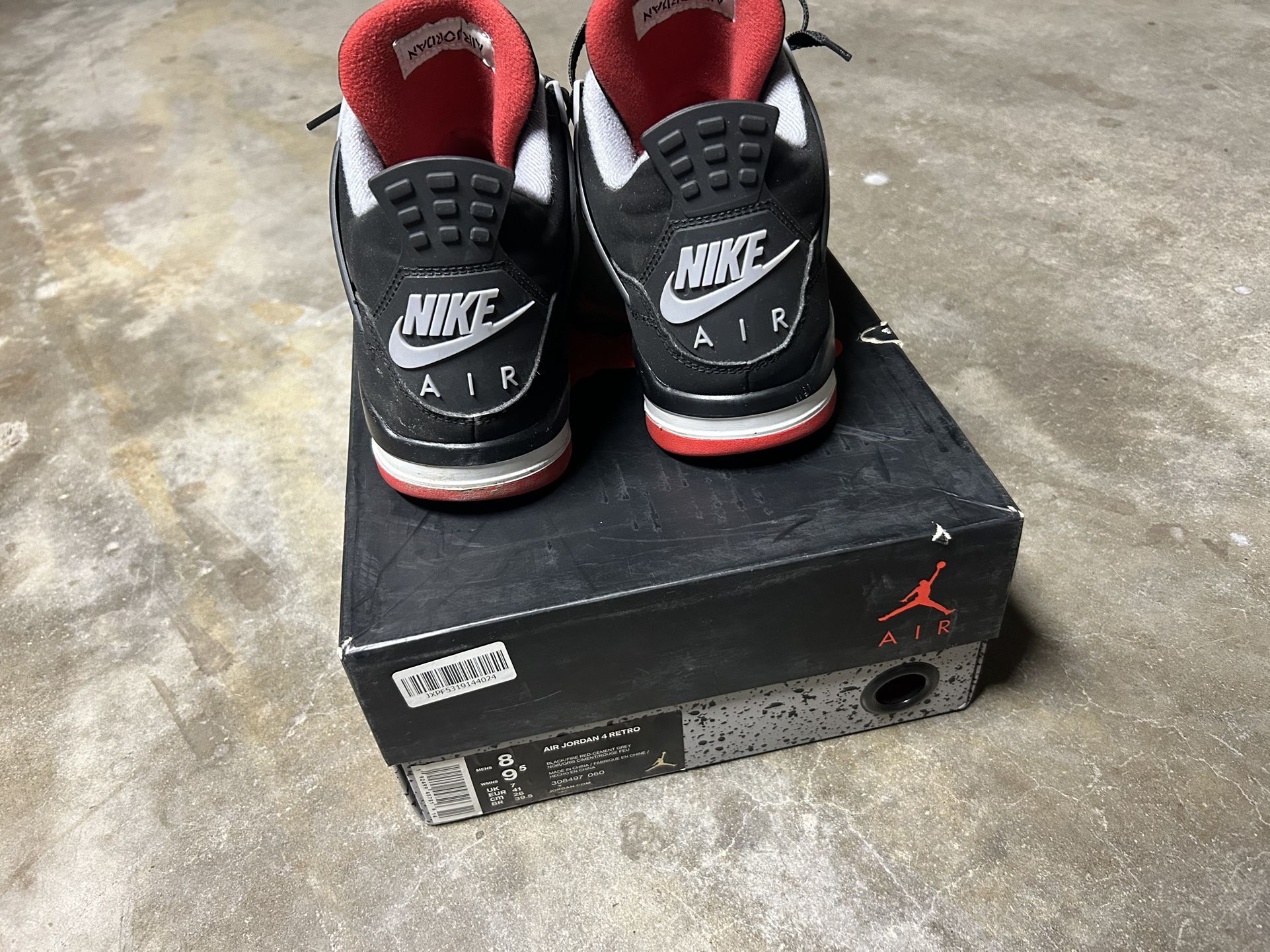 Air Jordan 4 Retro 