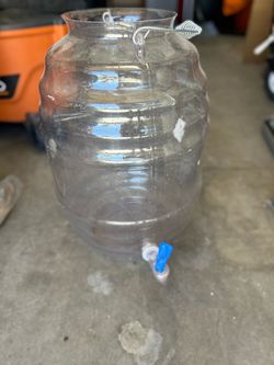 Large Clear Plastic Water Dispenser Jug with Spigot