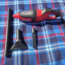 Used Milwaukee 12V Vacuum