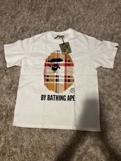 White burberry bape tee adult medium
