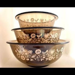 Pyrex Vintage Festive Harvest 3 Piece Glass Nesting Mixing Bowl Set, Smoky Amber Brown