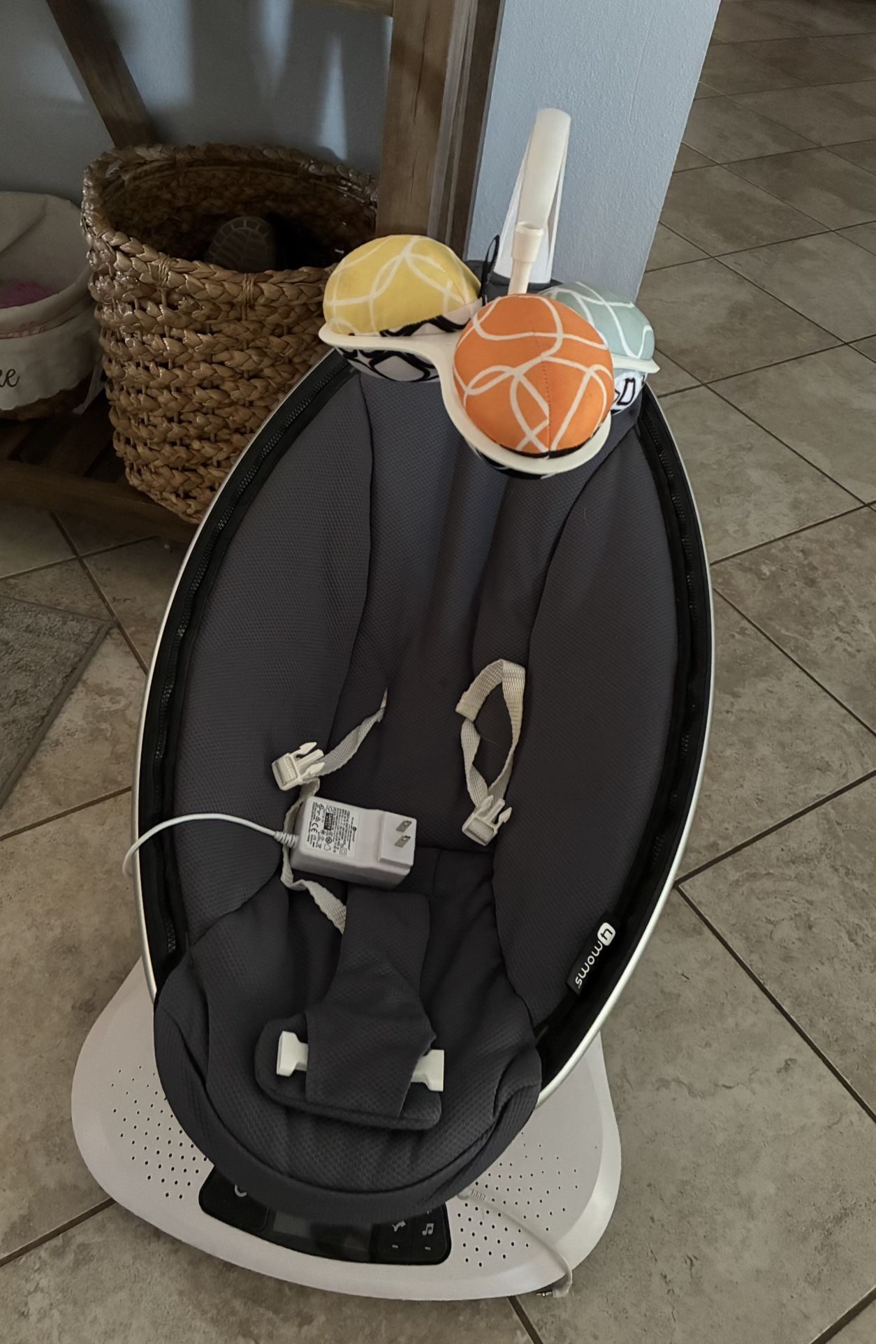 MamaRoo Baby Swing