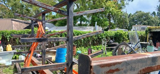 Metal shop rack