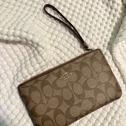 Coach Wrist Bag