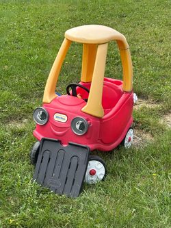 Little Tikes Cozy Coupe Ride-On Toy Car