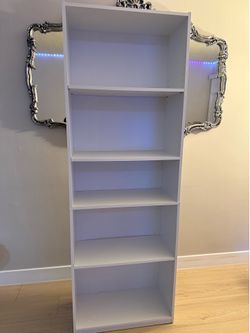 Bookshelf