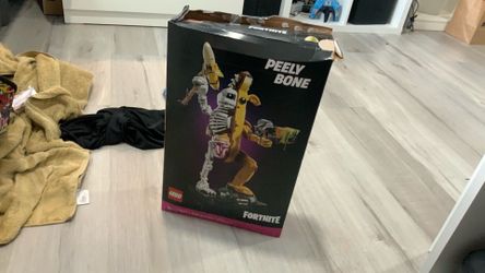 Fortnite peely bone Lego set